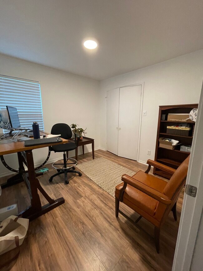 Foto del edificio - 6322 Winton St
