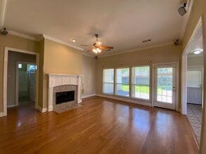 Building Photo - 413 Lake Worth Dr