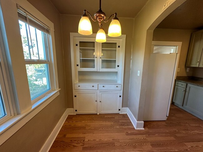 Building Photo - 2 Bedroom Home for Rent in The Dalles