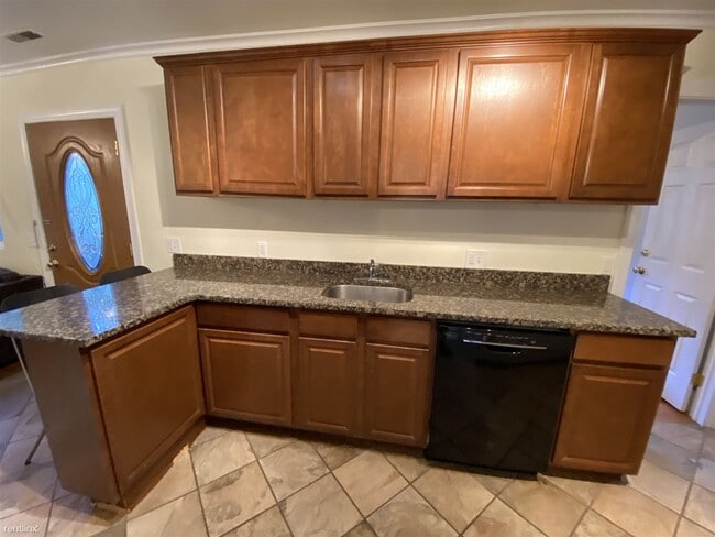 Building Photo - 6 br, 2 bath House - 549 Packard St # 2 54...