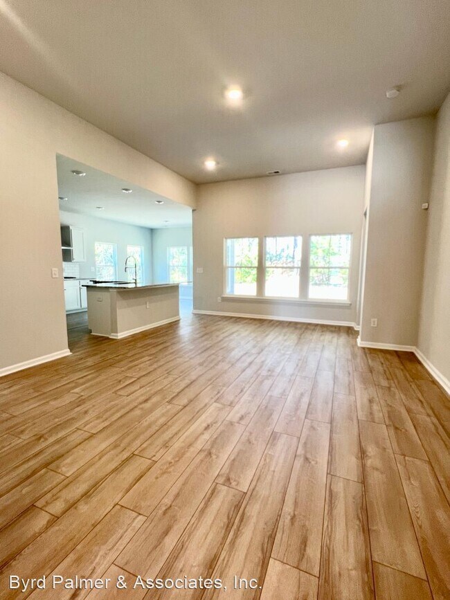 Building Photo - 3 br, 2 bath House - 5817 Whitebark Drive