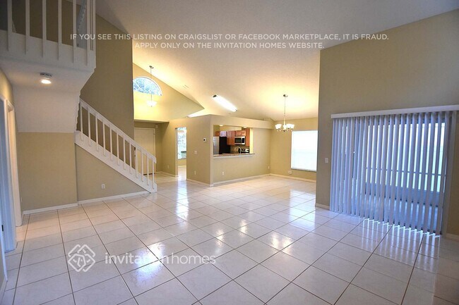 Building Photo - 609 Silver Birch Pl