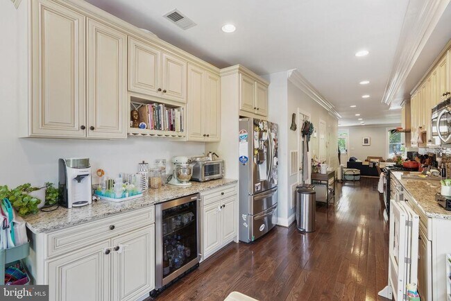 Foto del edificio - 803 9th St NE