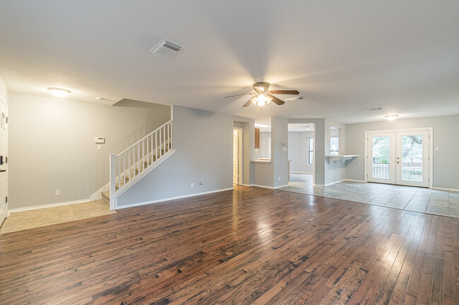 Building Photo - 1519 Jasmine