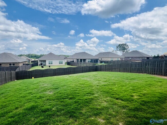 Building Photo - 107 Caden Ct