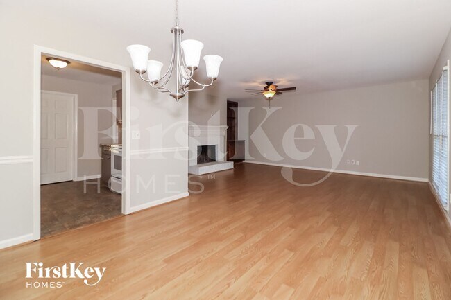 Foto del edificio - 4480 Meadow Trail