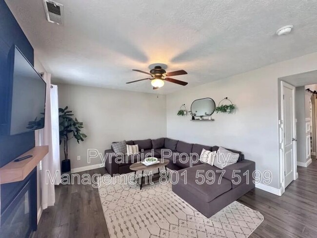 Foto del edificio - 2113 Hawthorne St