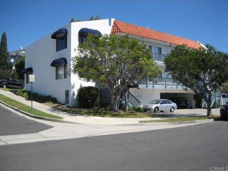 Building Photo - 24831 La Paz Ave.
