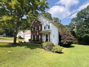 Building Photo - 207 Twinleaf Way