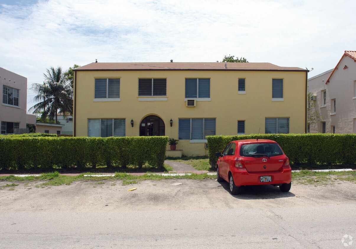 Foto del edificio - 4541 Prairie Ave