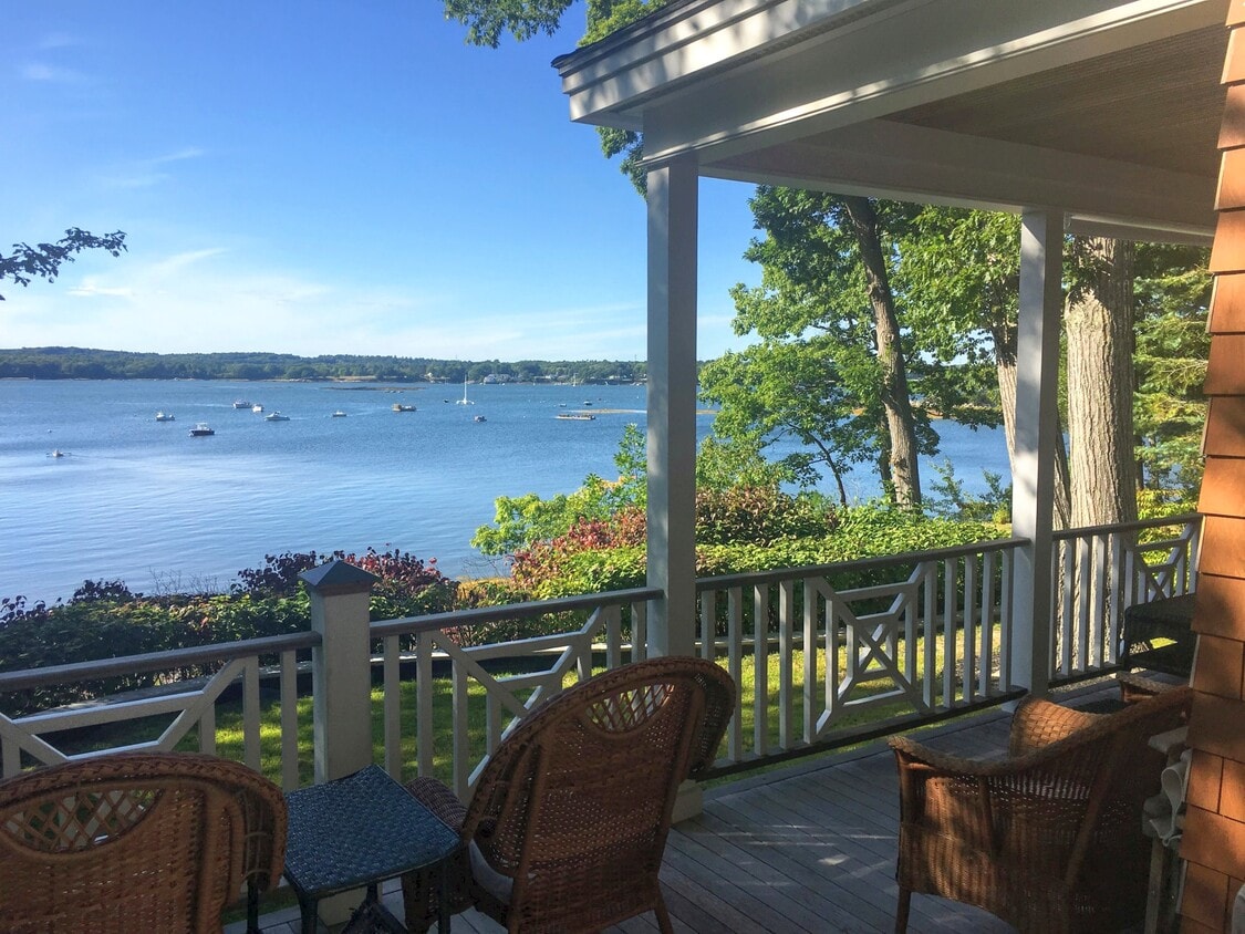 Photo - 56 Oakland Ave (Yarmouth, ME)