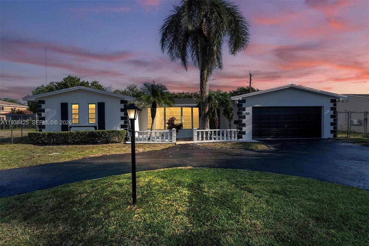 Photo - 860 NW 207th St #0 Miami Gardens, FL 33169-2321