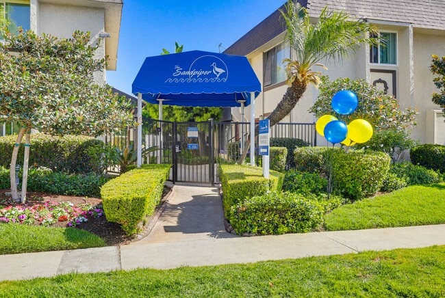 Building Photo - Sandpiper Apartments
