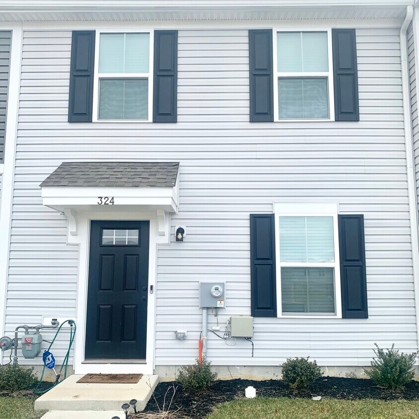 Front - 324 Mingo Way