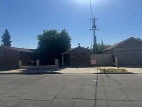 1116 T St