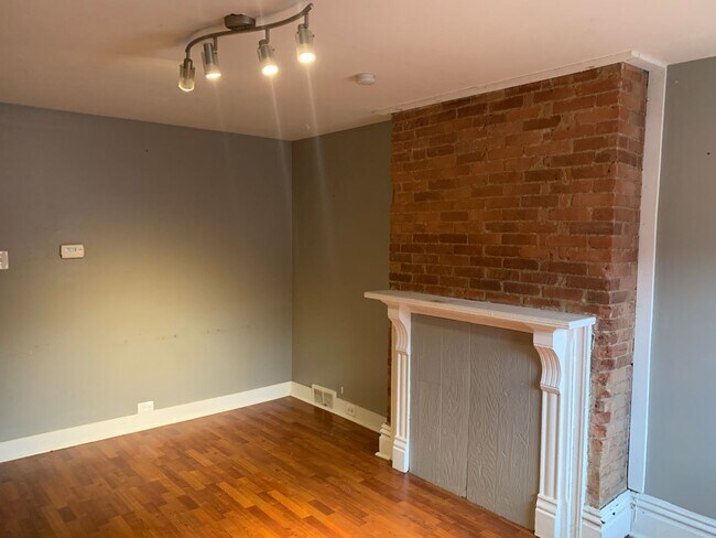 Foto del edificio - 3950-3952 Woolslayer