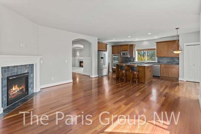 Building Photo - Stunning 3438sf Newcastle Craftsman Near T...