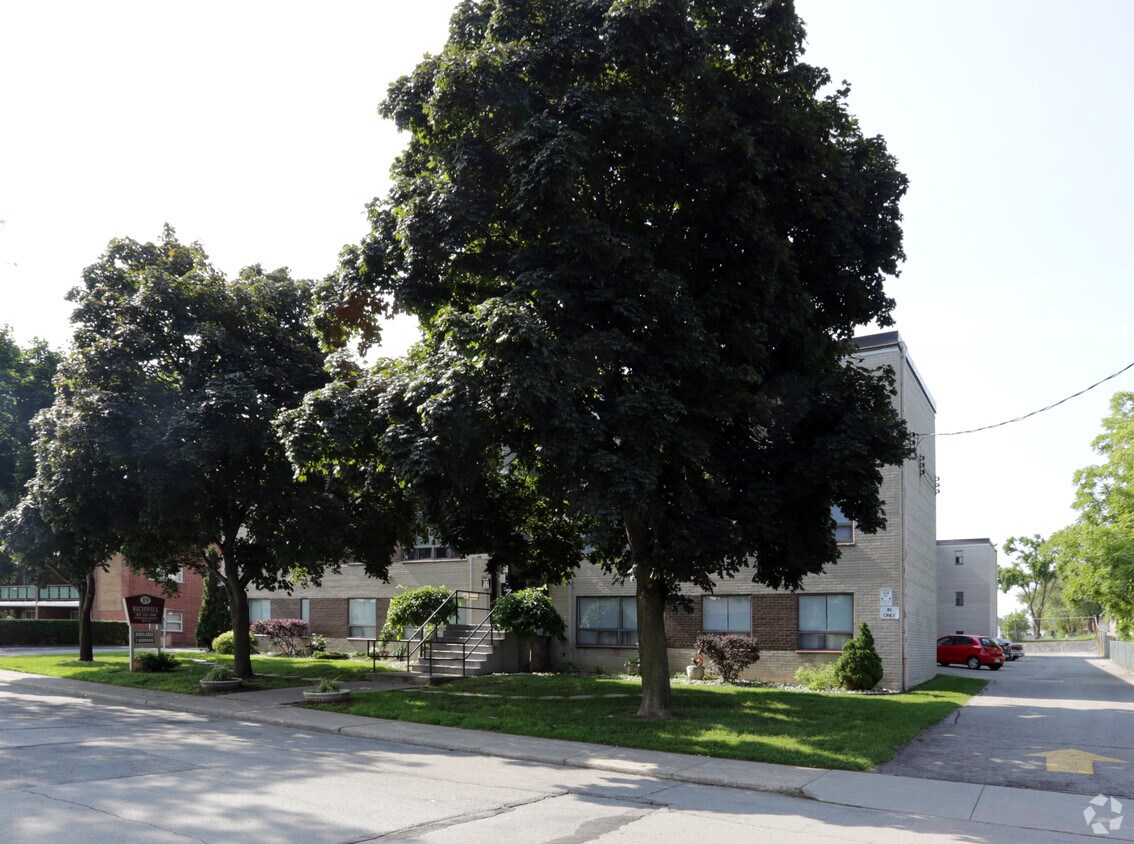Primary Photo - Richwill Apartments