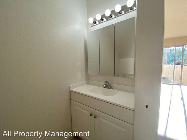 Building Photo - 2 br, 1.5 bath House - 1380 Terra Nova Blvd