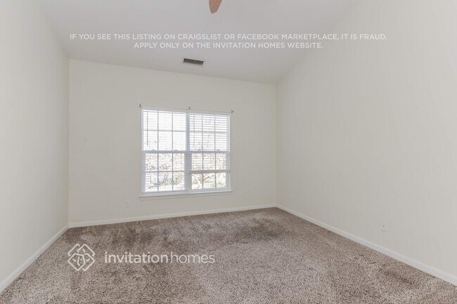 Building Photo - 6894 Fenwick Dr