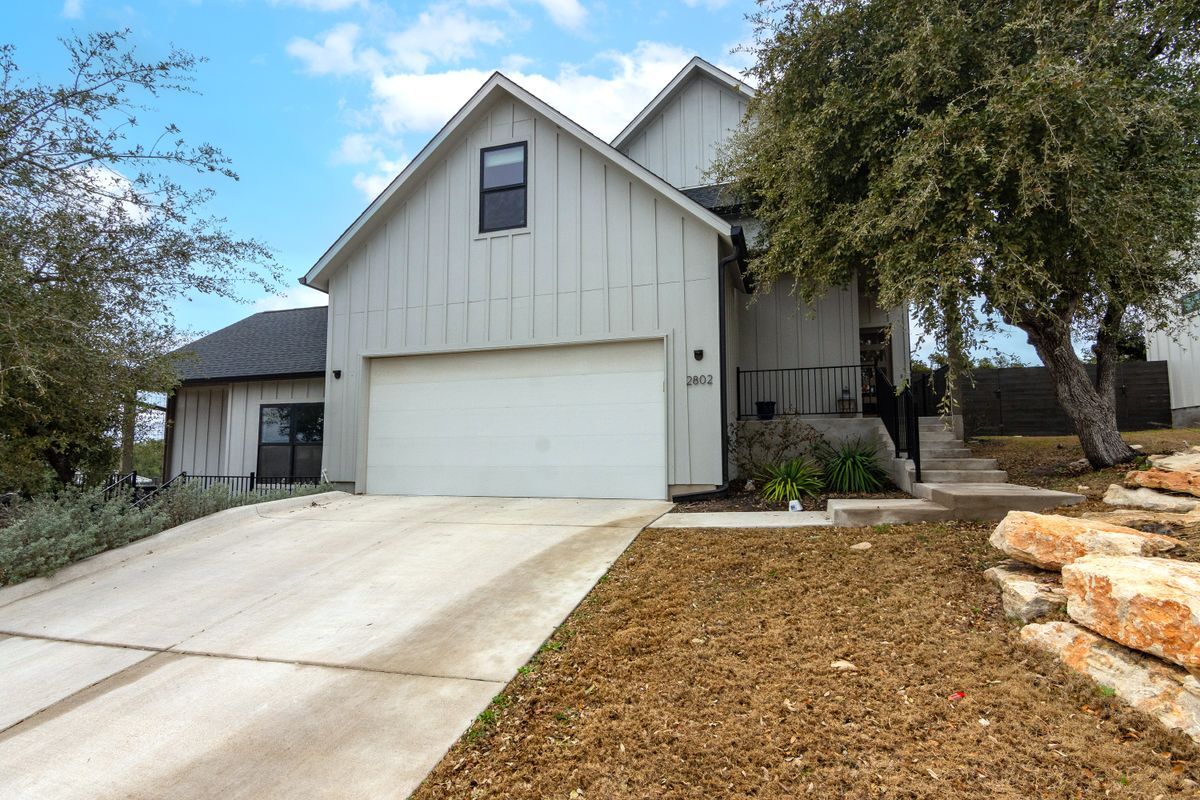 Primary Photo - 2802 Lawrence Dr