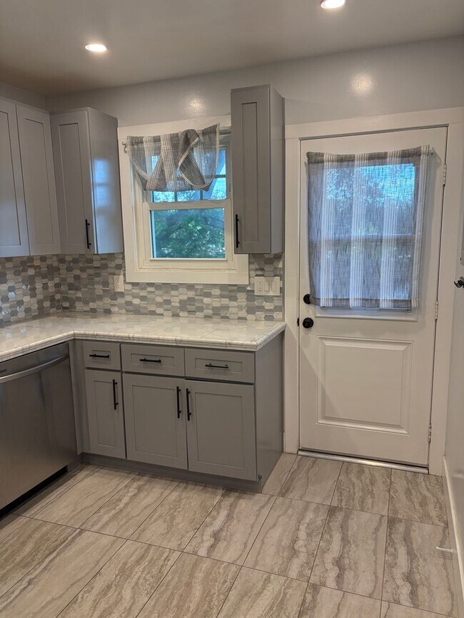 Foto del edificio - 454 S 4th St