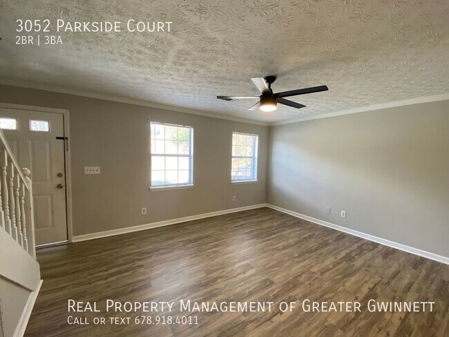 Foto del edificio - Cozy 2 Bedroom Townhome Near the Heart of ...