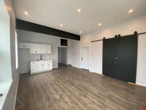 Building Photo - 4359 N 9th St