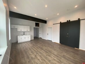 Building Photo - 4359 N 9th St