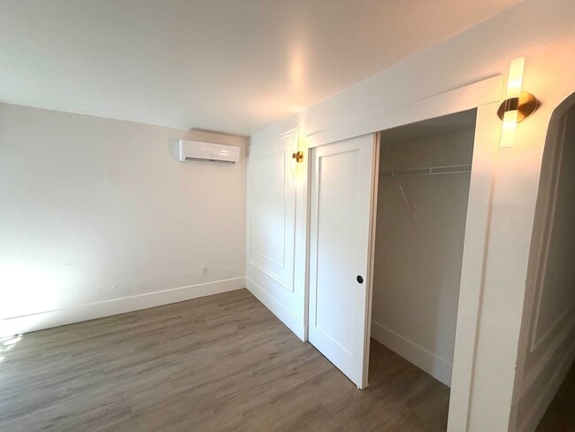 Building Photo - Beautifully Renovated Midtown Sacramento Apartment with Private Backyard Patio!