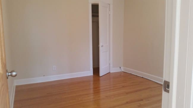Foto del edificio - 3019 W Diversey Ave