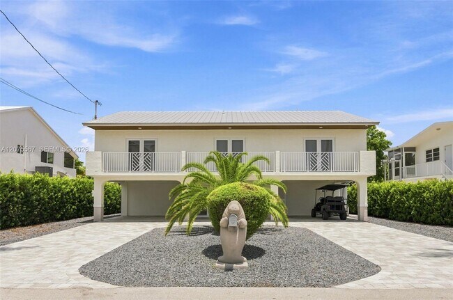 Building Photo - 203 Gulfview Dr