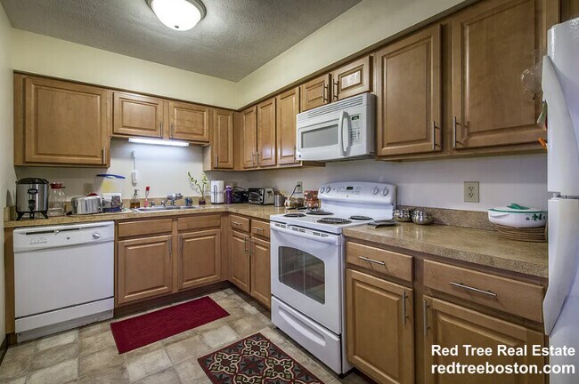 Foto del edificio - 385 Massachusetts Ave