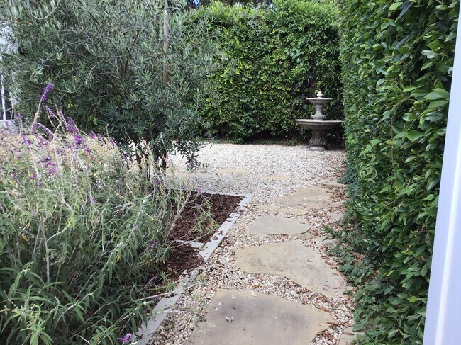 Entrance to ADU - 5437 Ventura Canyon Ave
