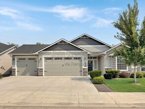 Building Photo - 1376 W Pebblestone Dr