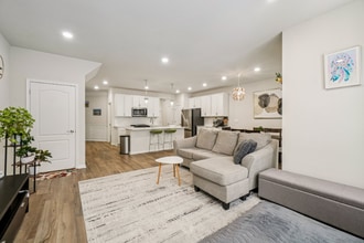 Building Photo - 525 Addison Cir