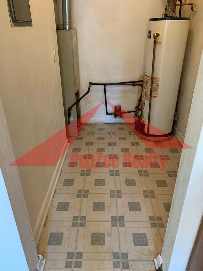 3381 Valerie Arms Dr Unit C, Dayton, OH 45405 Apartments in Dayton