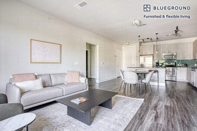 Foto del edificio - 1621 E 6th St