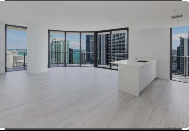 Foto del edificio - 1600 NE 1st Ave
