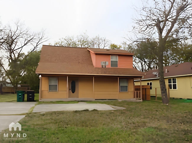 Building Photo - 2112 Wavell St