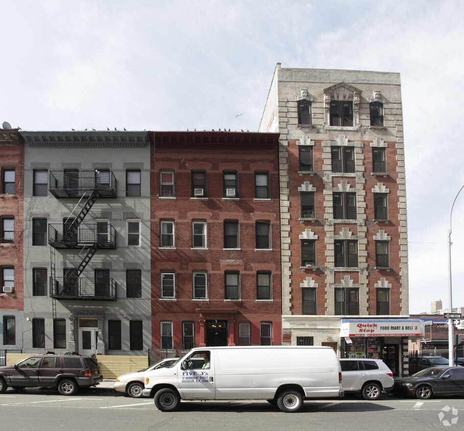 Foto del edificio - 17 Humboldt St