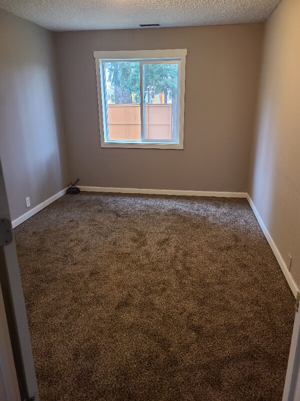 Building Photo - 4800 SW 160th Ave