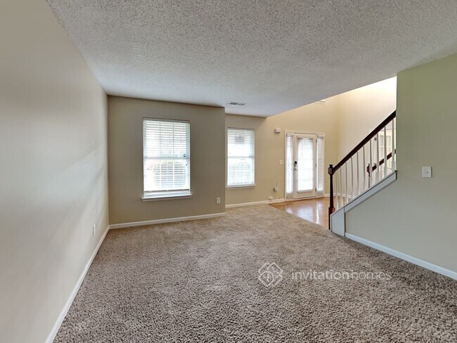 Building Photo - 6614 Chason Woods Ct