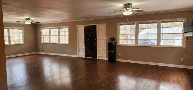 Foto del edificio - 4605 Blanton Rd