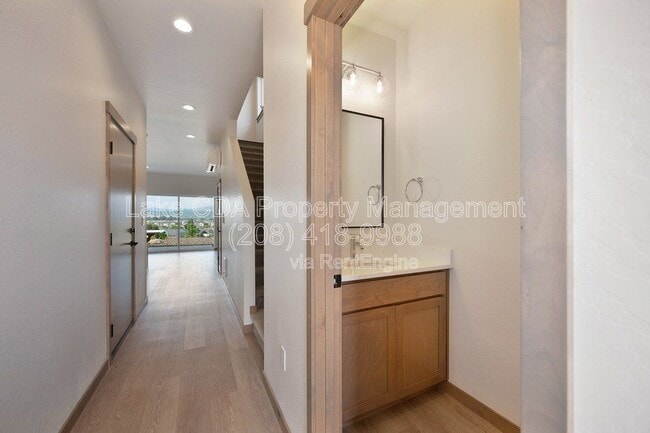 Building Photo - 3592 Blaze Lp