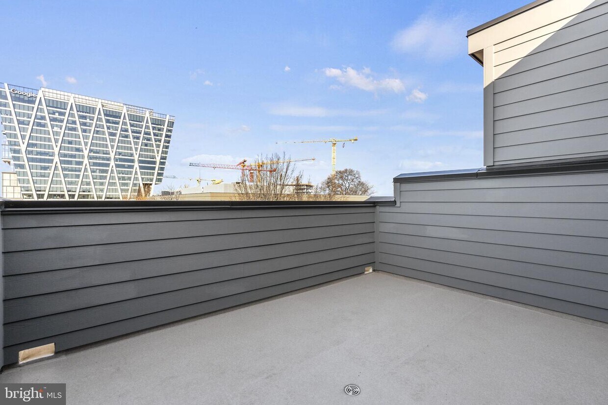 1891 Midline Ave, Reston, VA 20190 Townhome Rentals in Reston VA