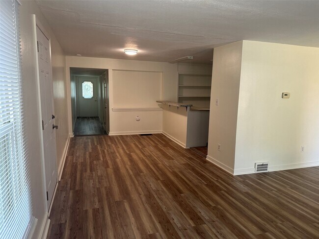 Foto del edificio - 1034 Western Ln