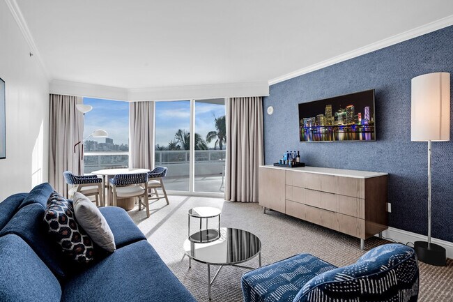 Building Photo - 4401 Collins Ave