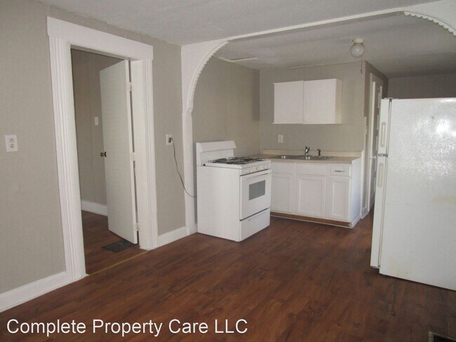 Building Photo - 1 br, 1 bath House - 409 1/2 N. Pershing