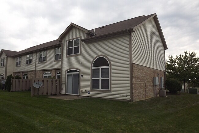 Foto del edificio - Spacious 2 story Beavercreek Condo